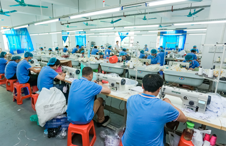 毛绒玩具厂家定制主要制作面料和类型